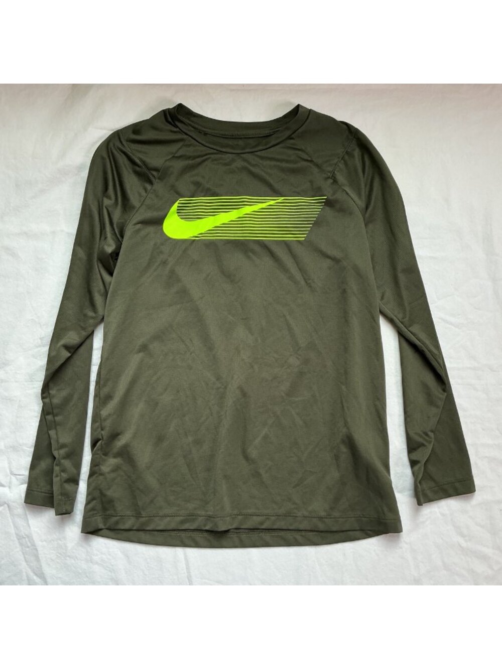 Nike Dri-FIT Youth Boys Athletic Long Sleeve Olive Green Performance Top size M
